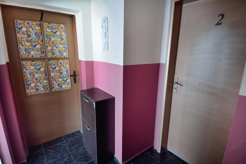 Къща За Гости "Нико" Sliven Esterno foto